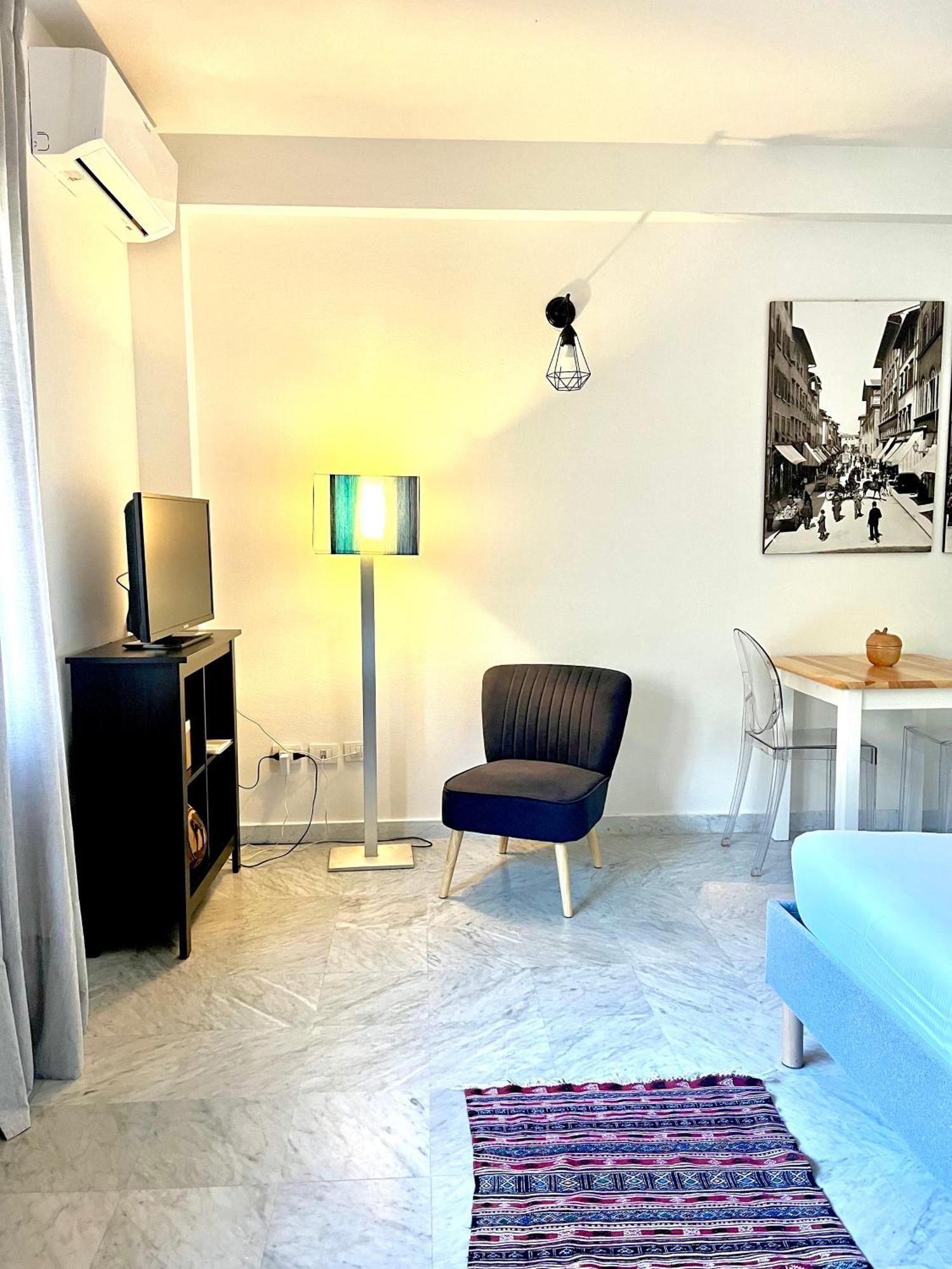Apartment Oltrarno Hideway With Garage *